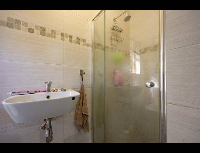 2 BEDROOM HOUSE FOR SALE IN ESCOMBE